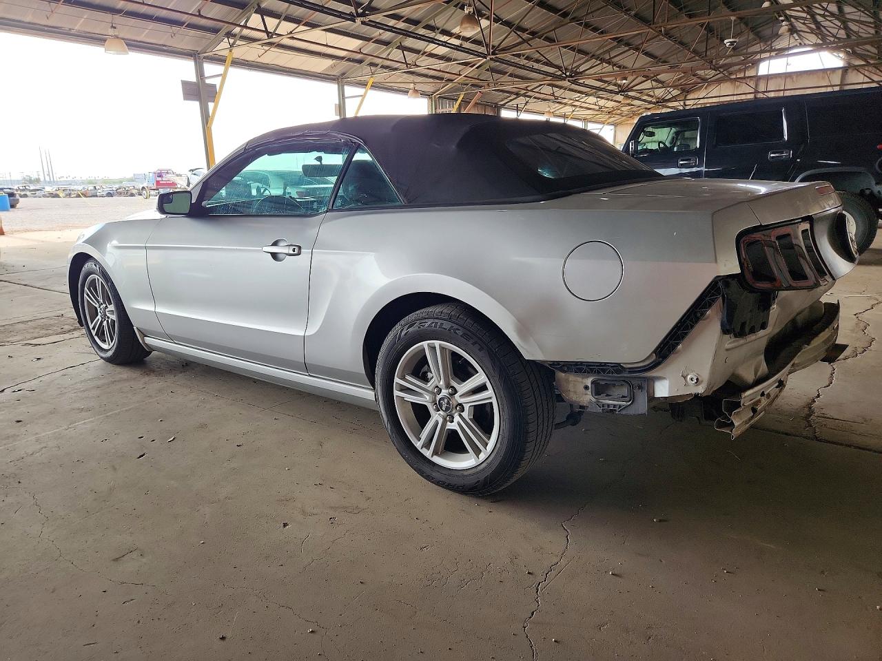 2014 Ford Mustang Silver vin: 1ZVBP8EM6E5260327