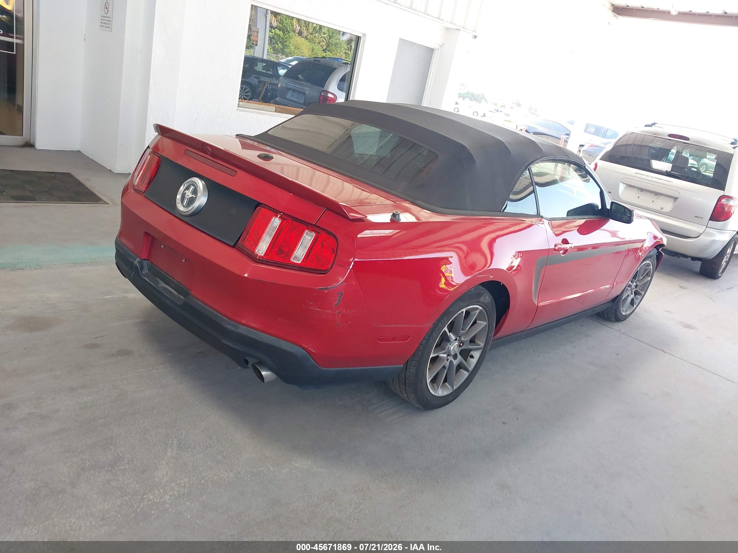 2011 Ford Mustang V6 Premium Maroon vin: 1ZVBP8EM7B5151256