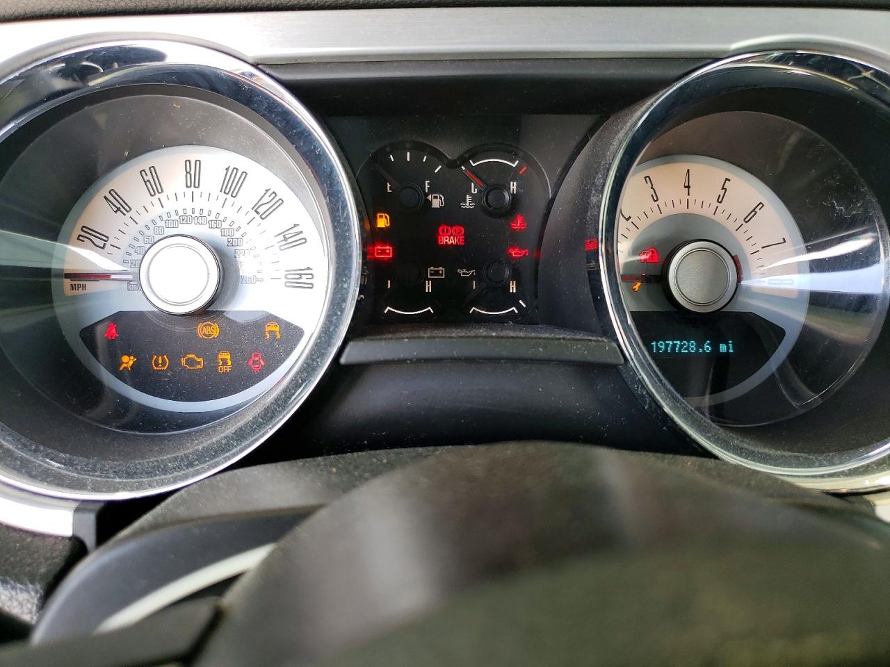 2011 Ford Mustang Белый vin: 1ZVBP8EM7B5155467