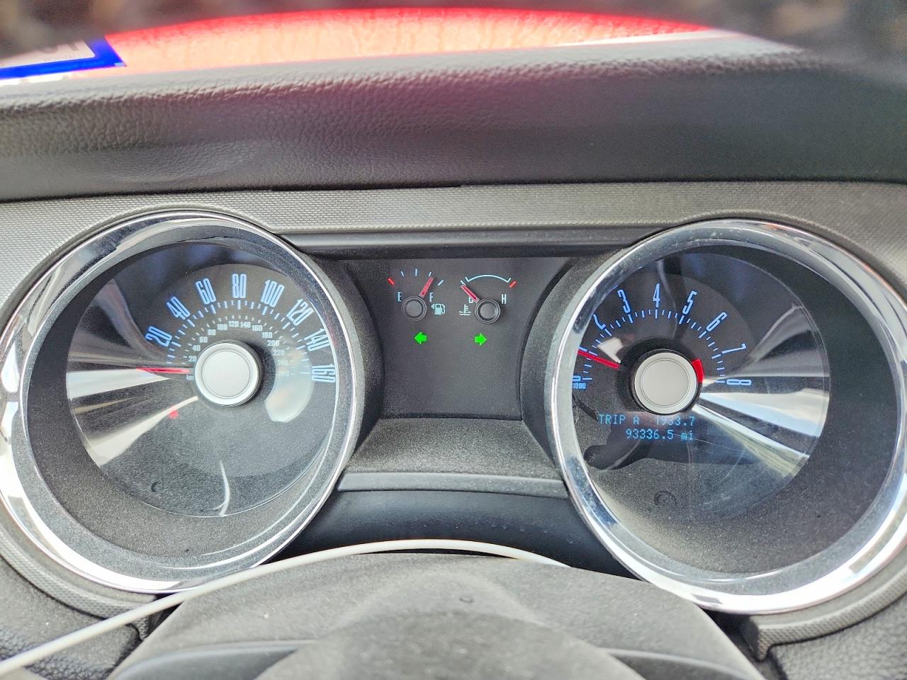 2012 Ford Mustang Red vin: 1ZVBP8EM7C5201512
