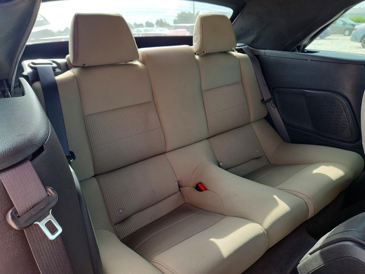 2012 Ford Mustang Red vin: 1ZVBP8EM7C5201512