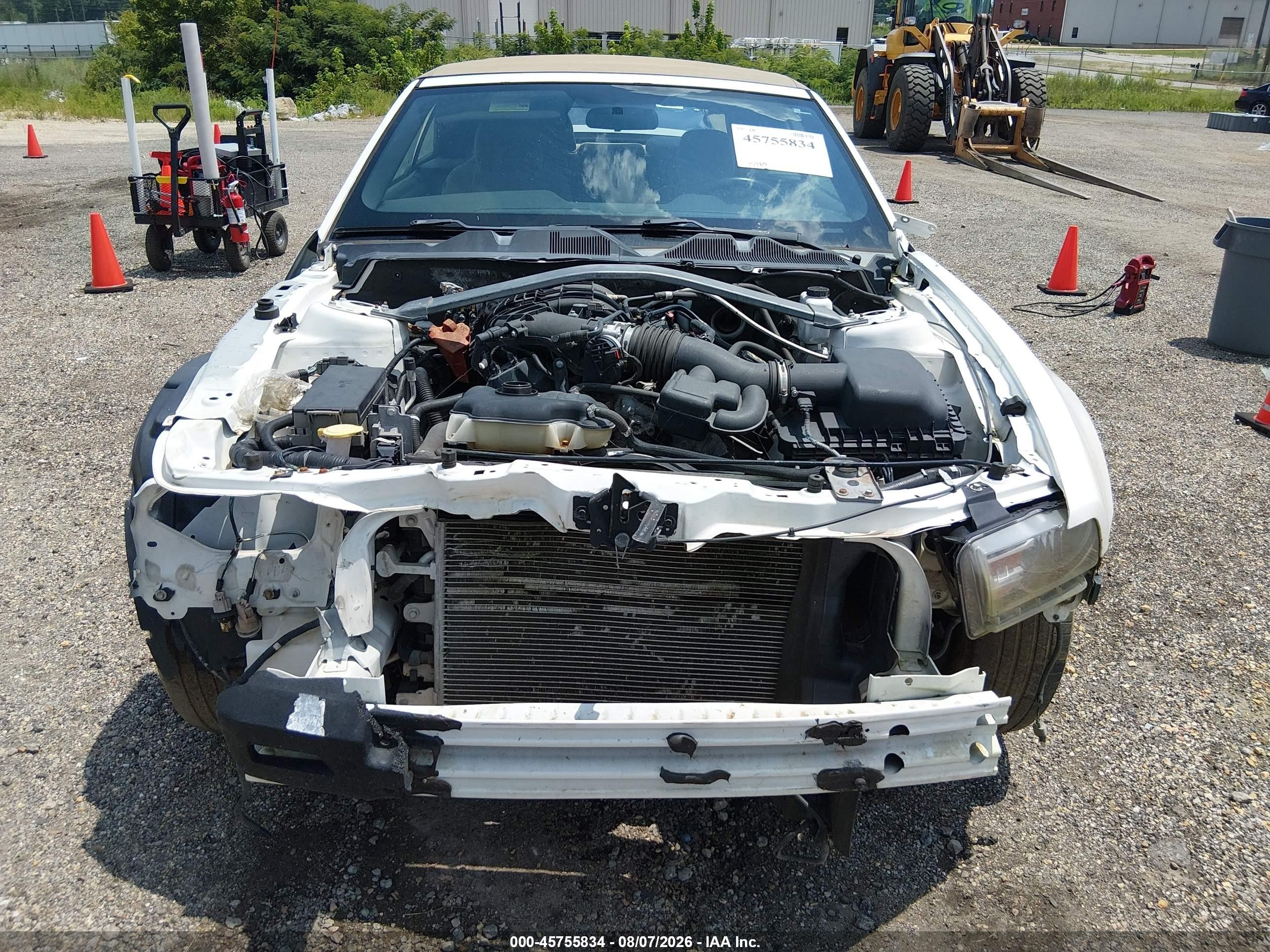 2012 Ford Mustang V6 White vin: 1ZVBP8EM7C5212607