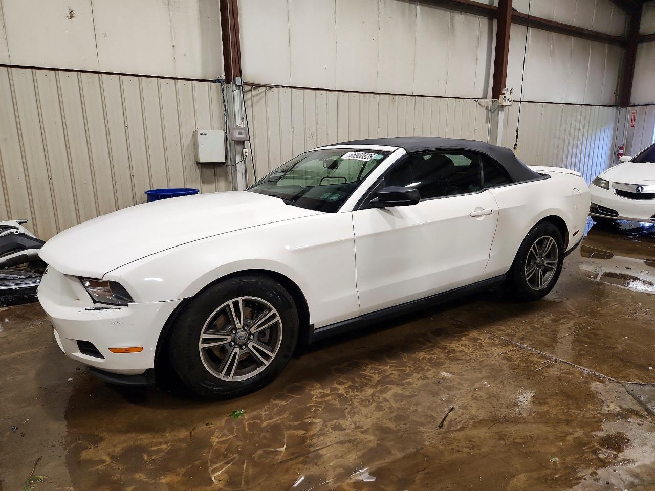 2012 Ford Mustang White vin: 1ZVBP8EM7C5287162