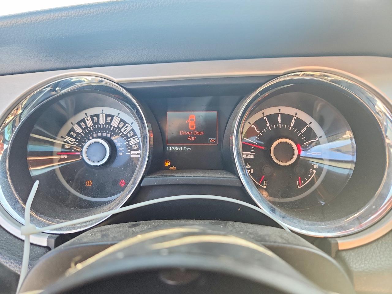 2013 Ford Mustang Red vin: 1ZVBP8EM7D5202712