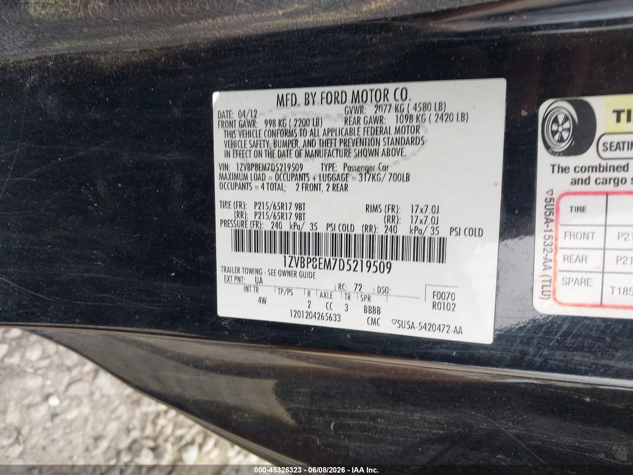 2013 Ford Mustang V6 Premium Черный vin: 1ZVBP8EM7D5219509