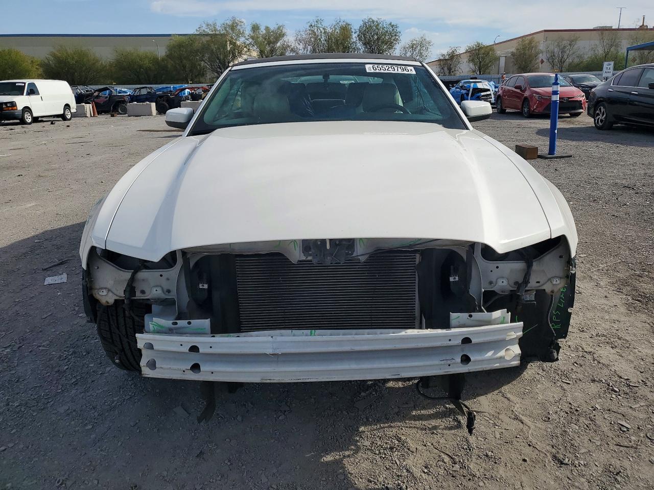 2013 Ford Mustang Белый vin: 1ZVBP8EM7D5239775