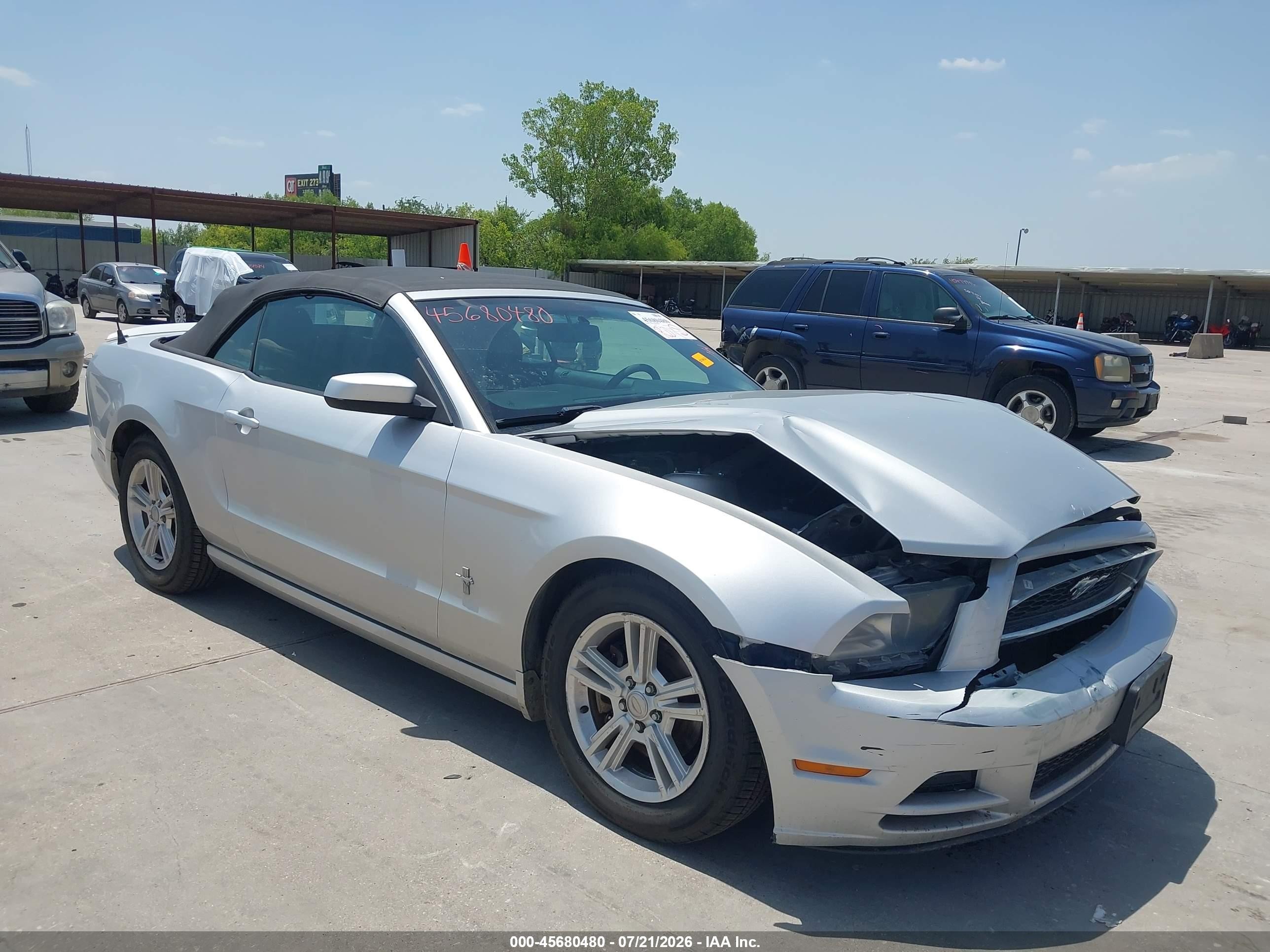 2014 Ford Mustang V6 Premium Silver vin: 1ZVBP8EM7E5242631
