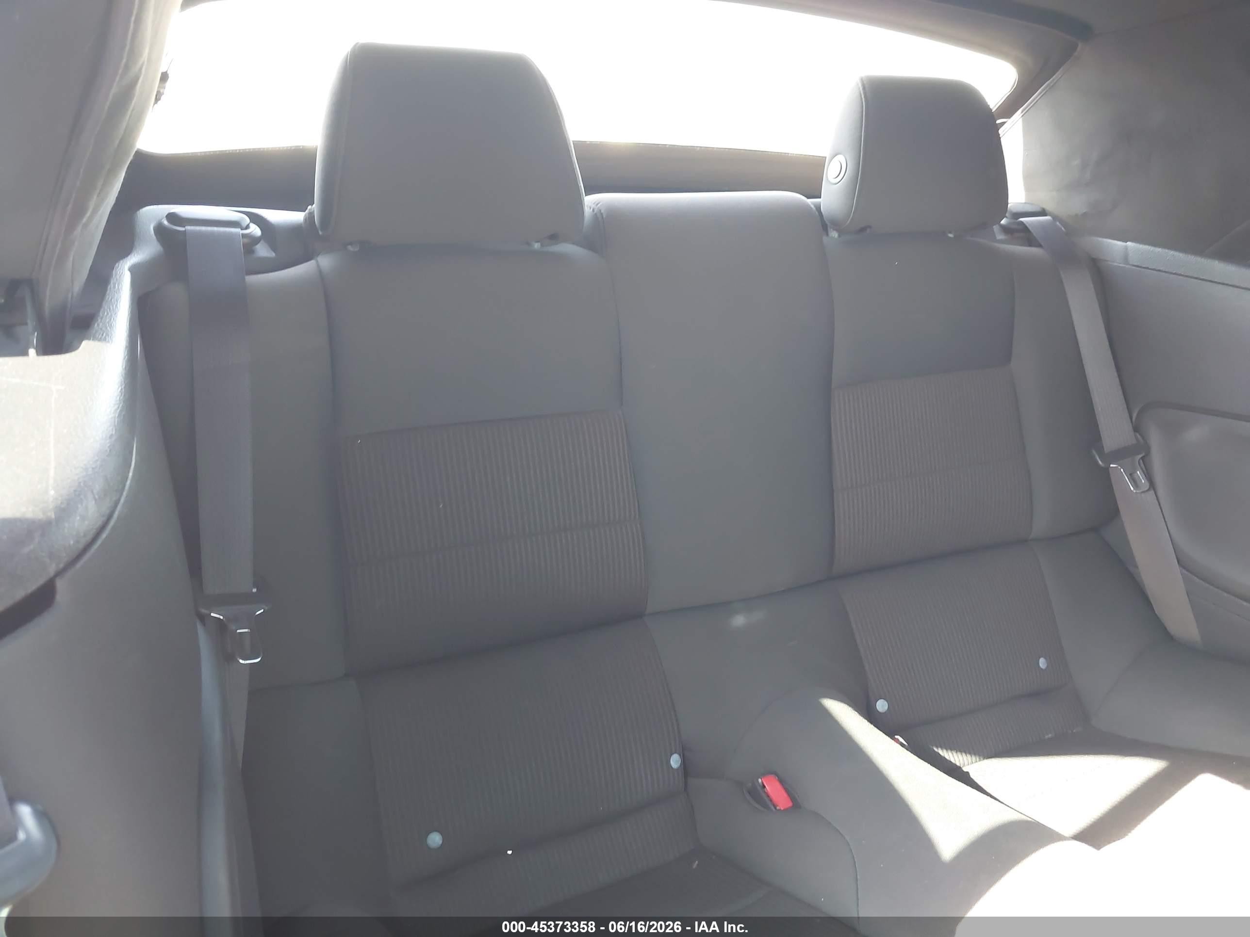 2014 Ford Mustang V6 Красный vin: 1ZVBP8EM7E5242953