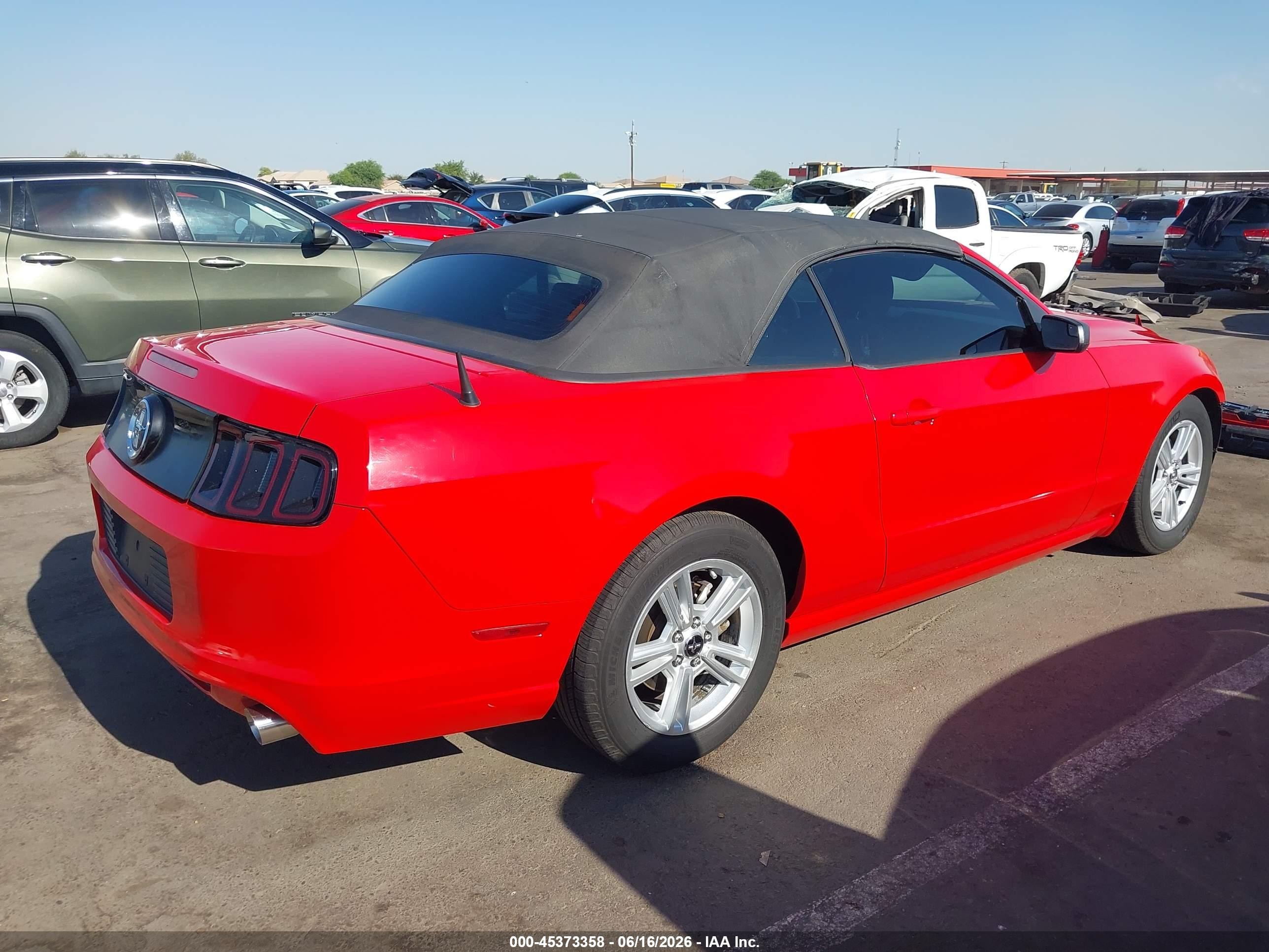 2014 Ford Mustang V6 Красный vin: 1ZVBP8EM7E5242953