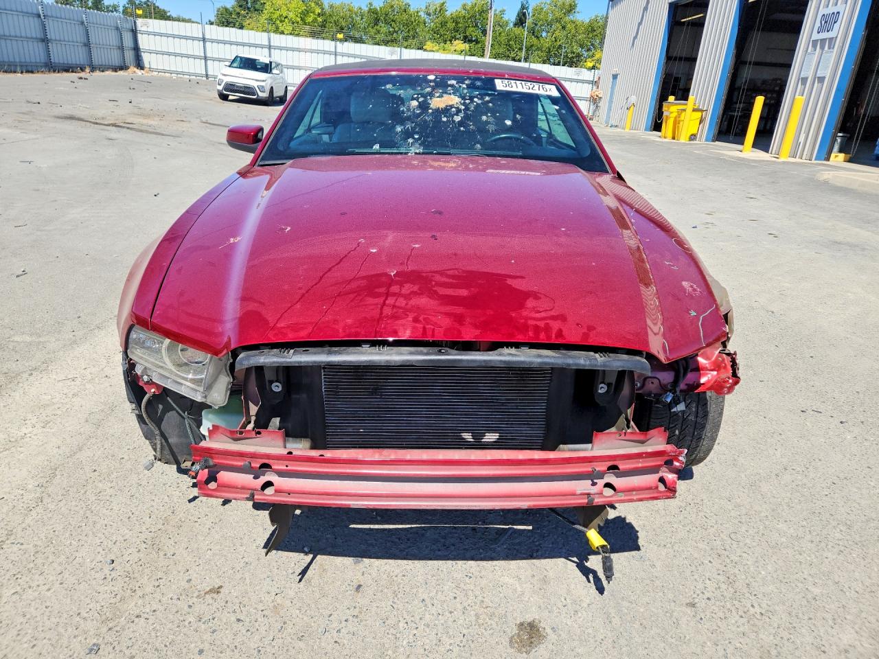 2014 Ford Mustang Red vin: 1ZVBP8EM7E5294843