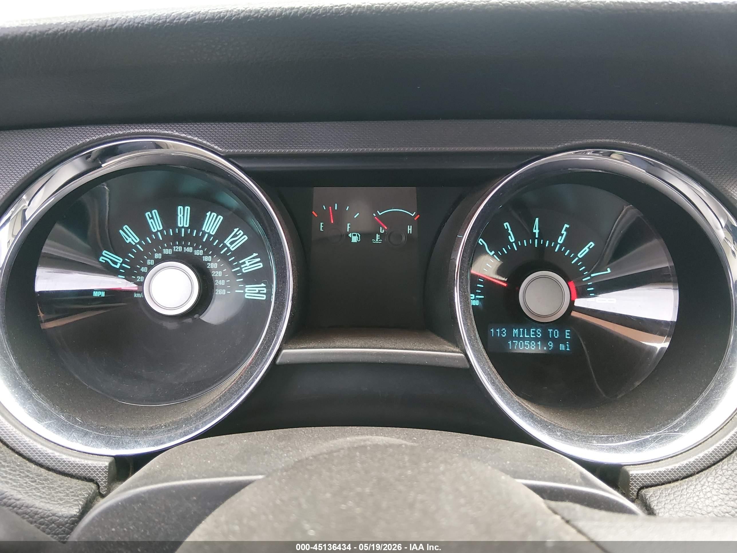 2011 Ford Mustang V6 White vin: 1ZVBP8EM8B5138239
