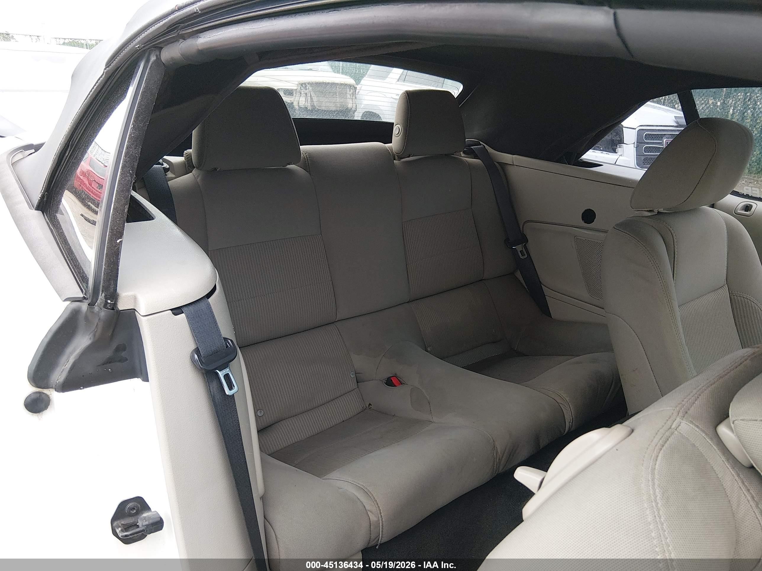 2011 Ford Mustang V6 White vin: 1ZVBP8EM8B5138239