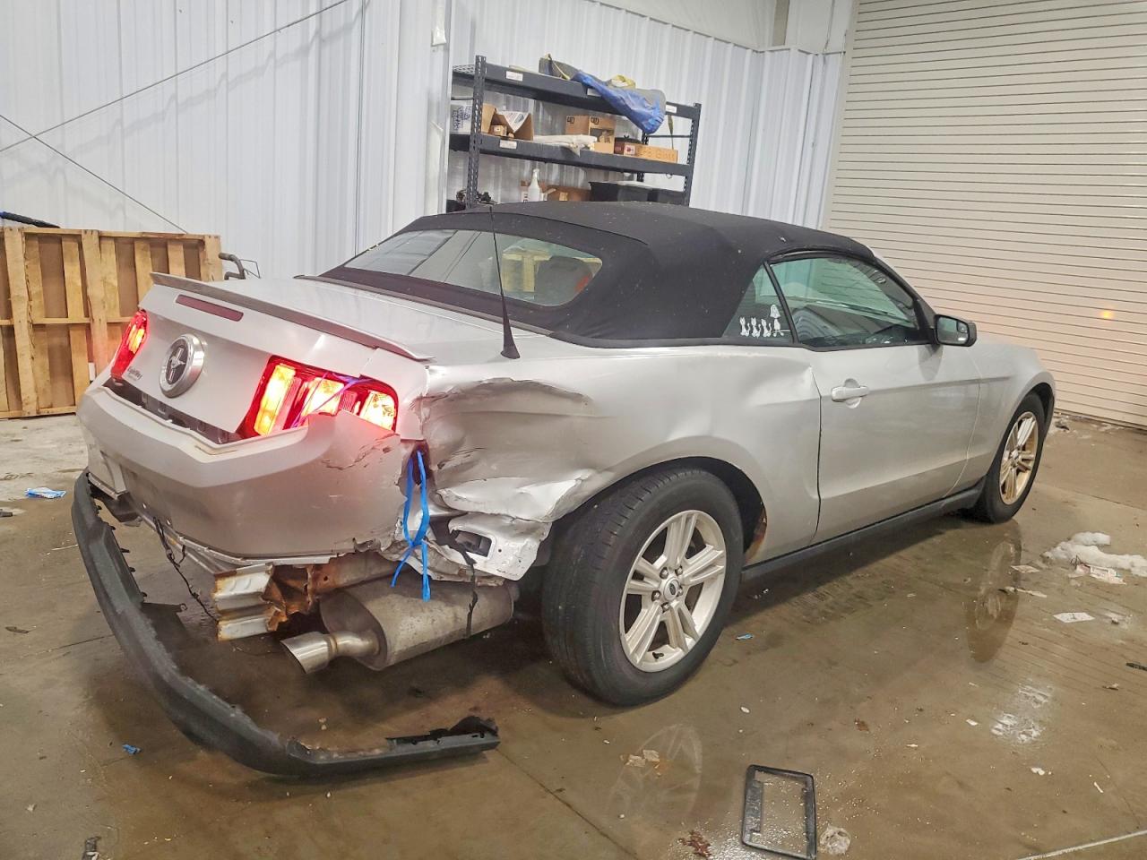 2012 Ford Mustang Silver vin: 1ZVBP8EM8C5241176