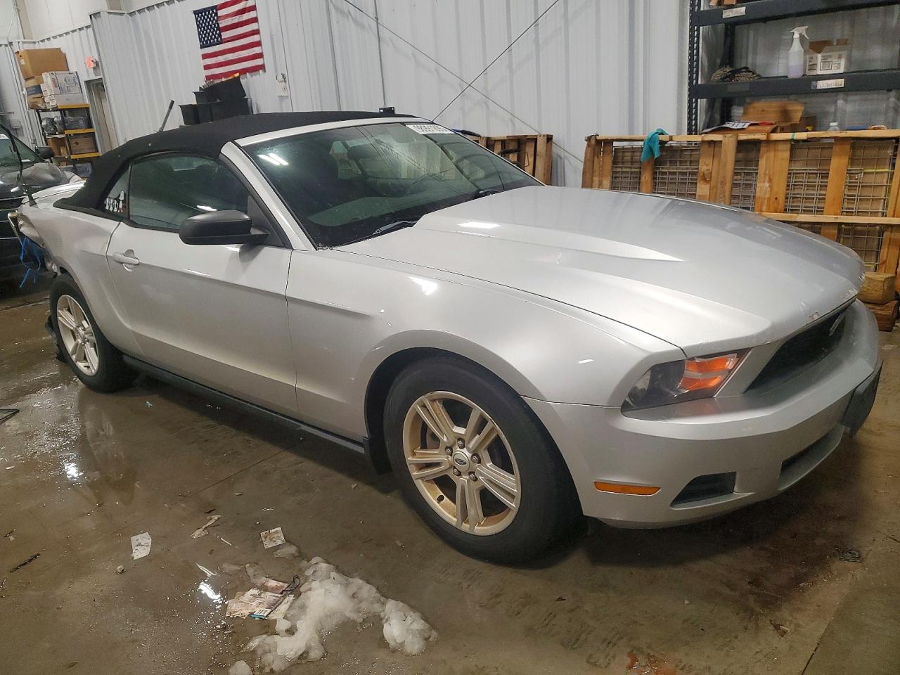 2012 Ford Mustang Silver vin: 1ZVBP8EM8C5241176