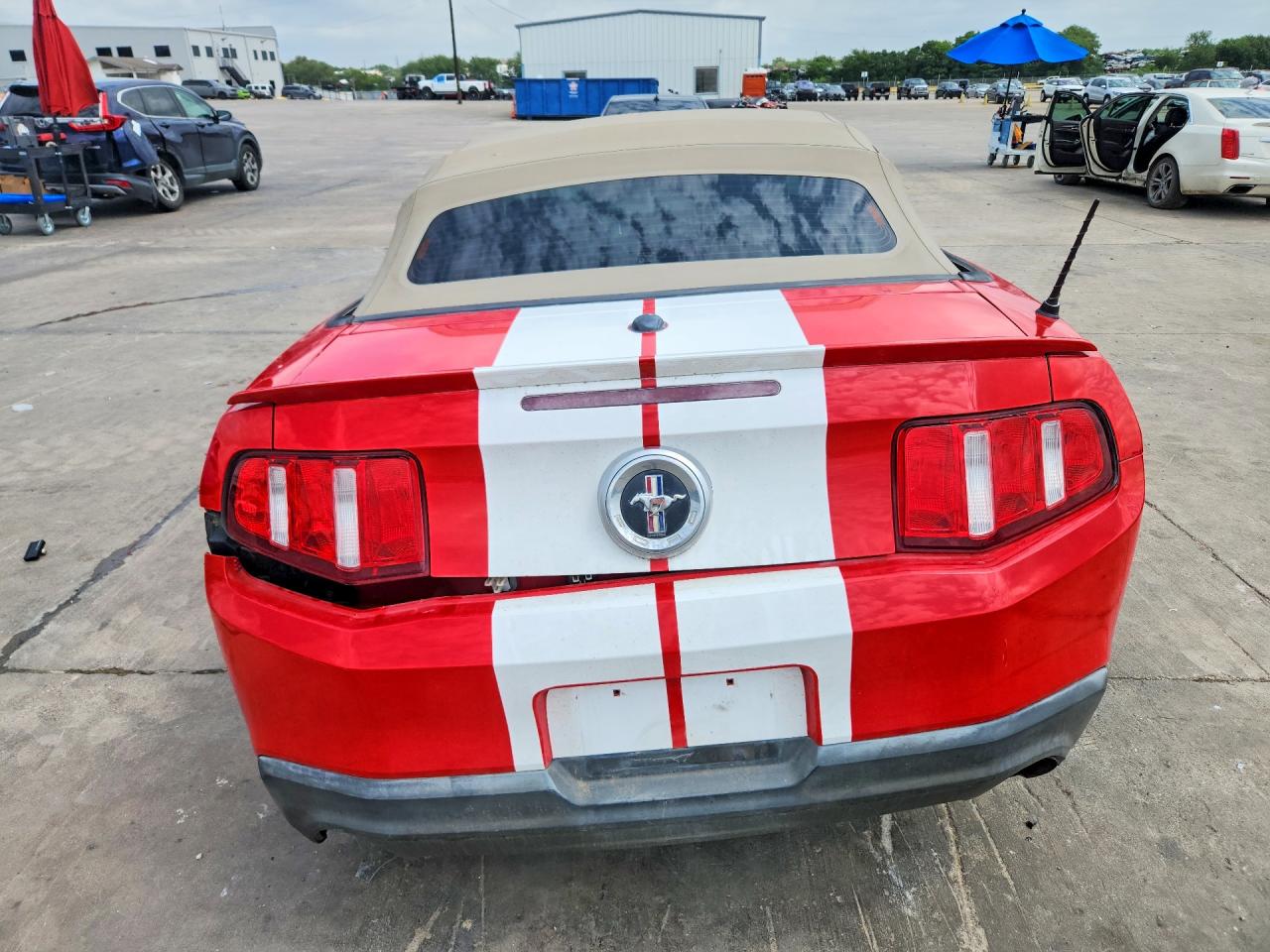 2012 Ford Mustang Red vin: 1ZVBP8EM8C5282875