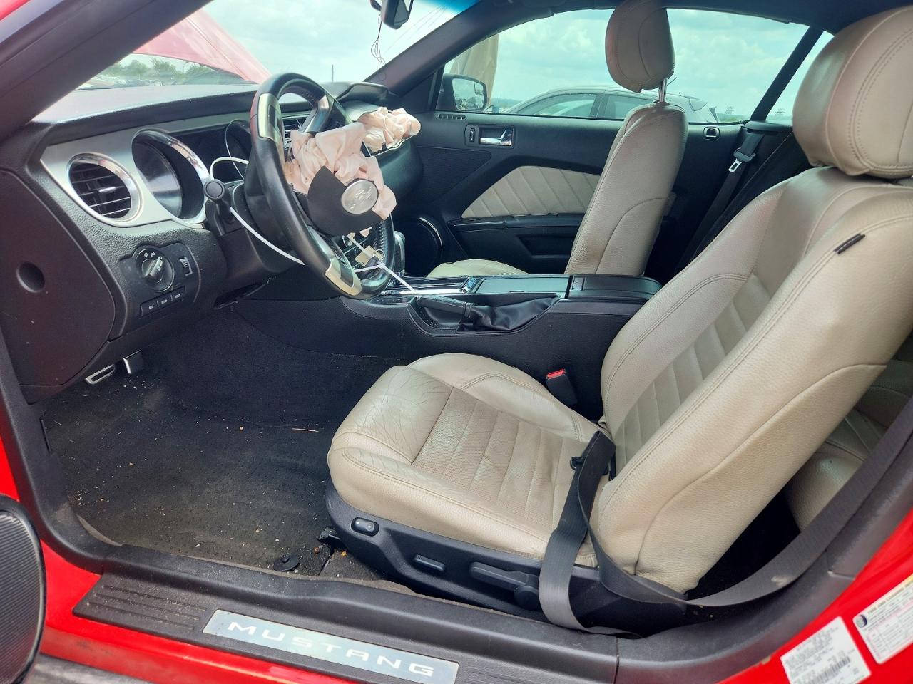 2012 Ford Mustang Red vin: 1ZVBP8EM8C5282875