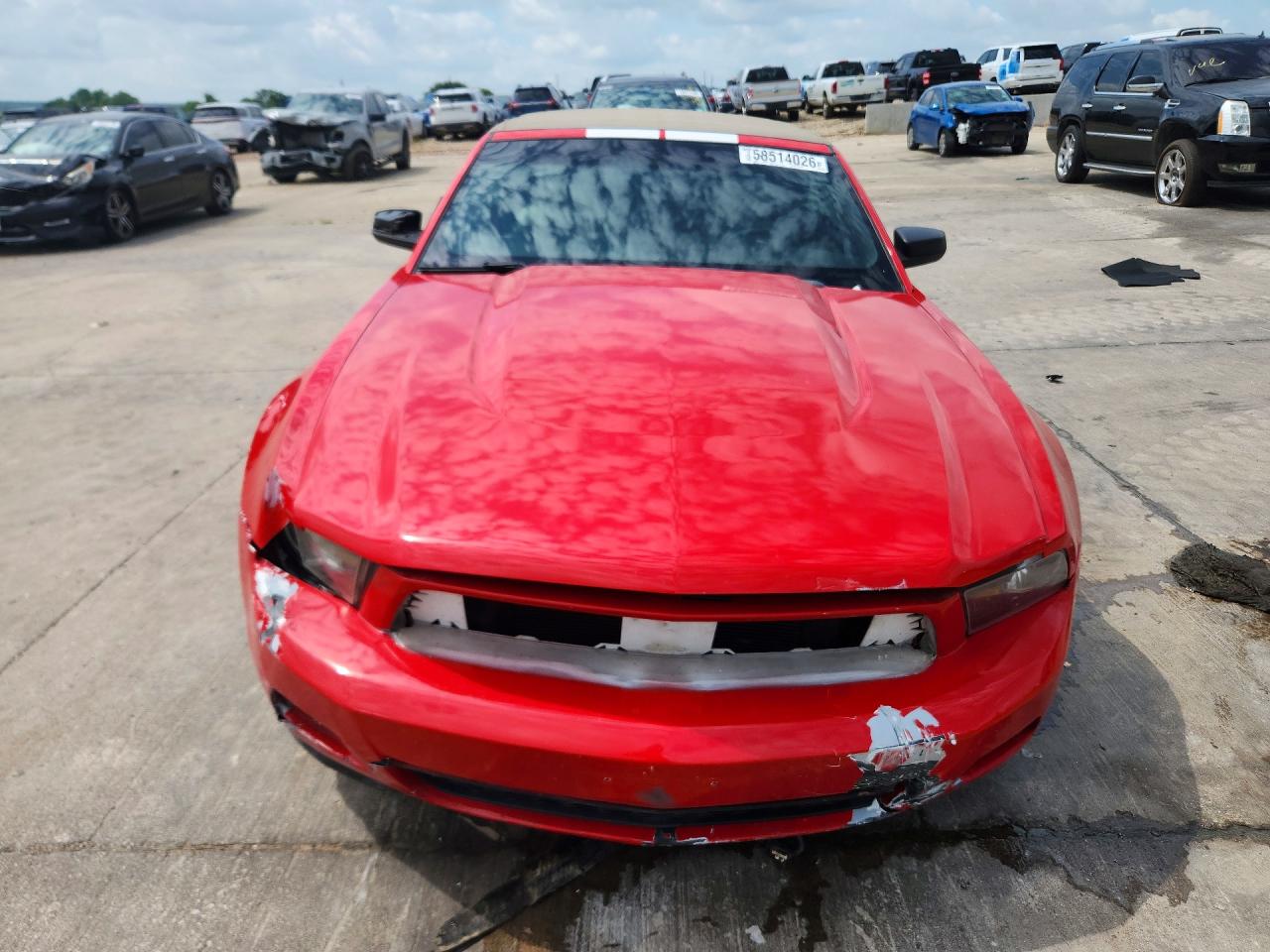 2012 Ford Mustang Red vin: 1ZVBP8EM8C5282875
