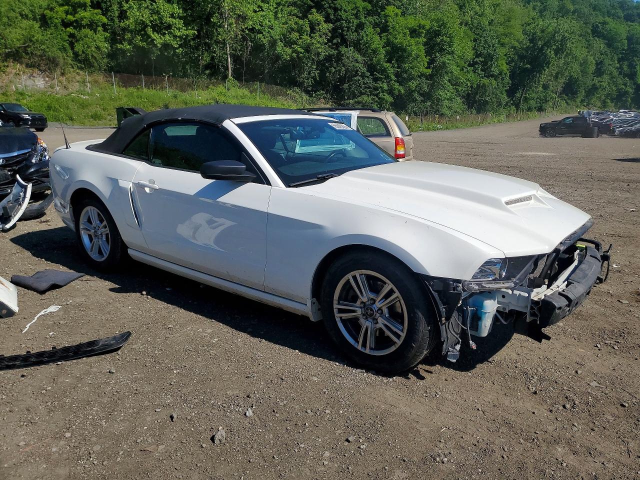 2013 Ford Mustang White vin: 1ZVBP8EM8D5224413