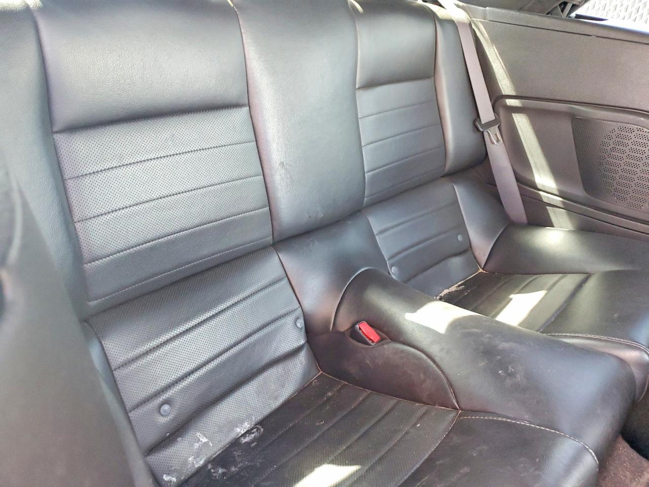 2013 Ford Mustang Silver vin: 1ZVBP8EM8D5229398