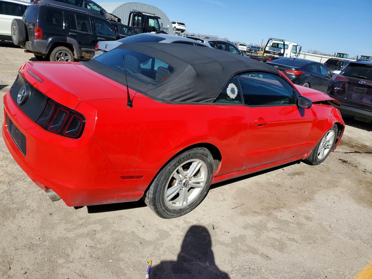 2014 Ford Mustang Red vin: 1ZVBP8EM8E5205975