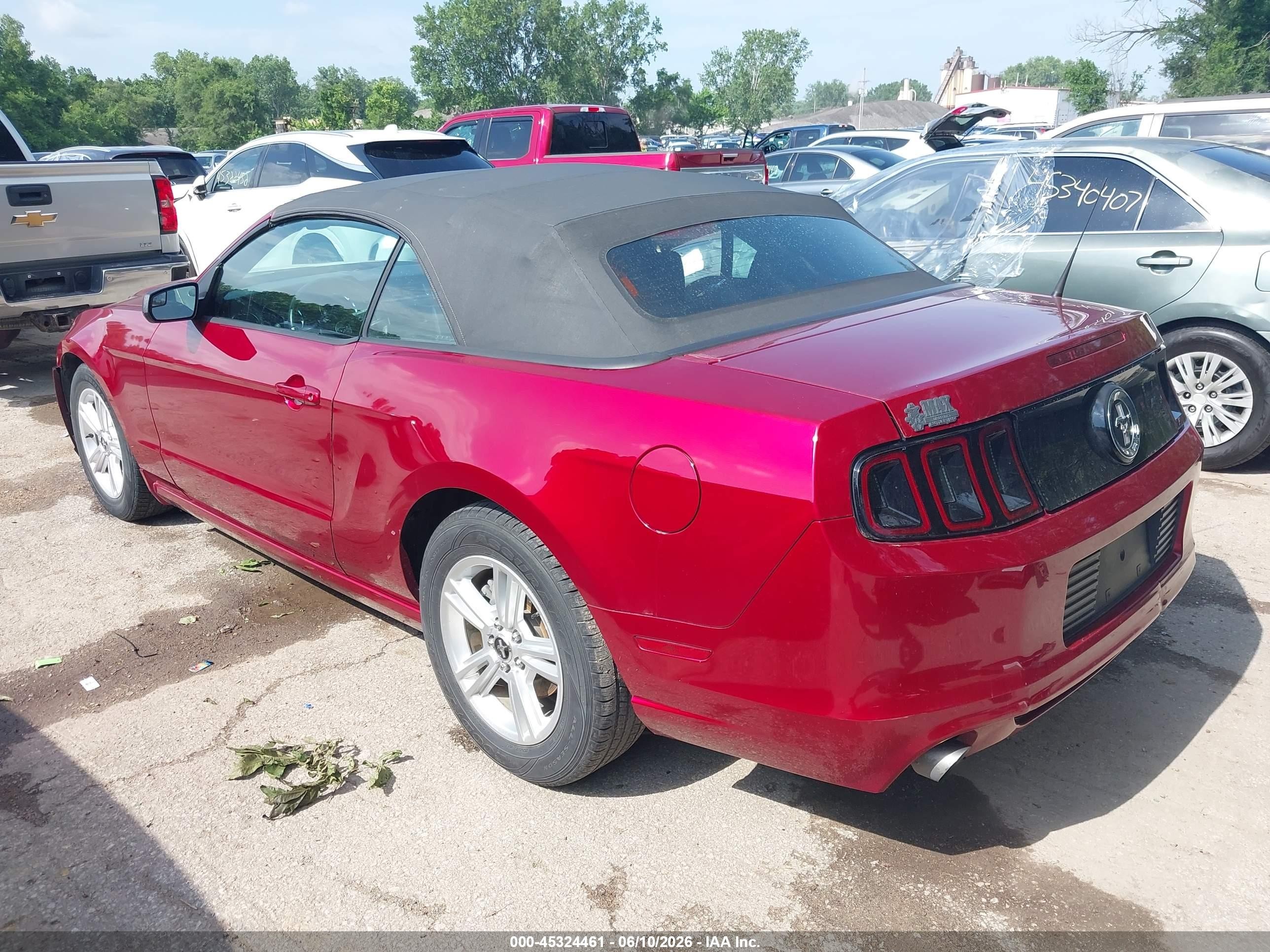 2014 Ford Mustang V6 Red vin: 1ZVBP8EM8E5219889