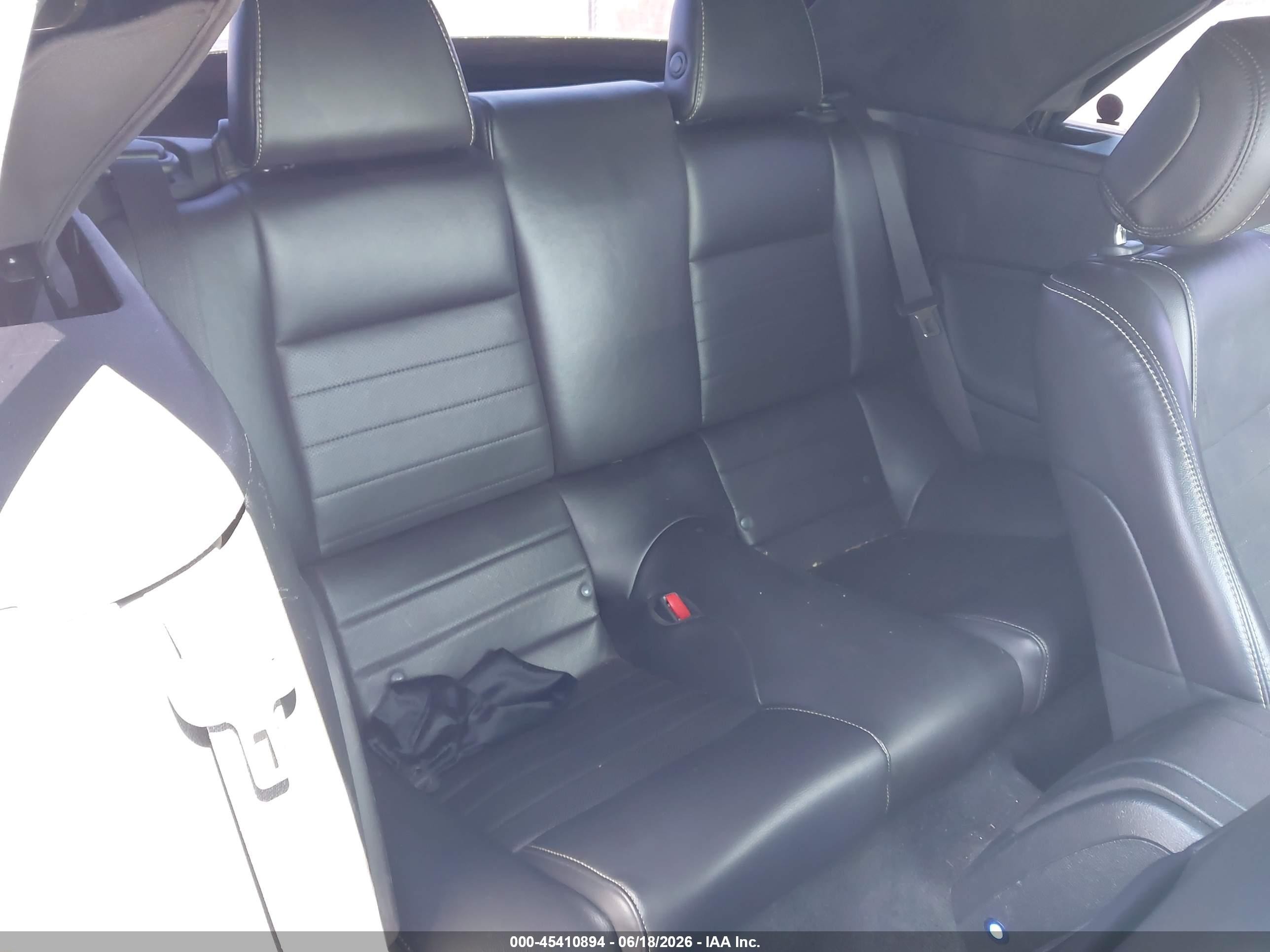 2014 Ford Mustang V6/v6 Premium Gray vin: 1ZVBP8EM8E5328515