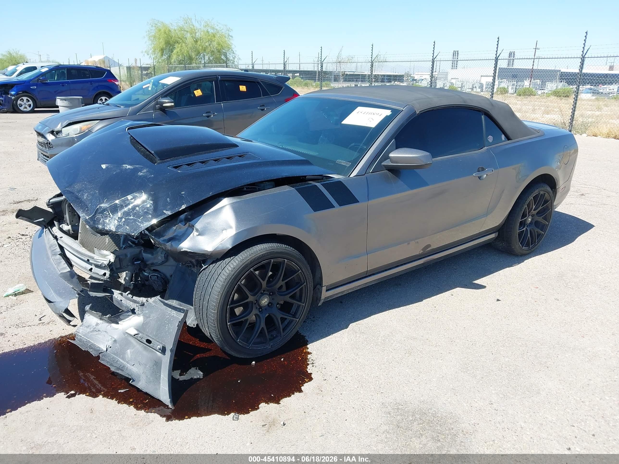 2014 Ford Mustang V6/v6 Premium Gray vin: 1ZVBP8EM8E5328515