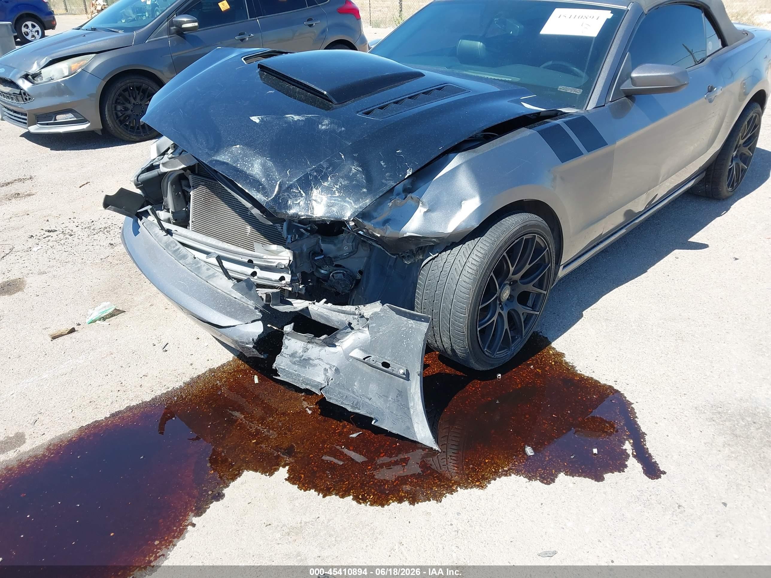 2014 Ford Mustang V6/v6 Premium Gray vin: 1ZVBP8EM8E5328515
