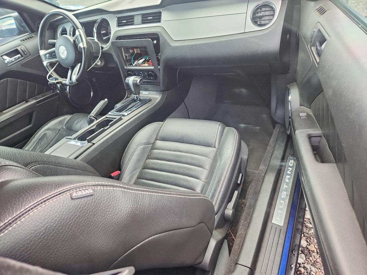 2011 Ford Mustang Синий vin: 1ZVBP8EM9B5102768