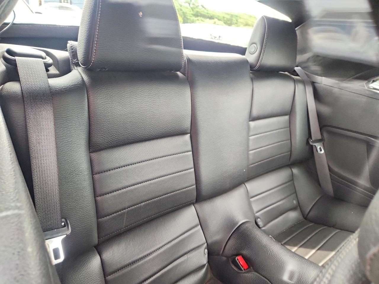 2011 Ford Mustang Синий vin: 1ZVBP8EM9B5102768