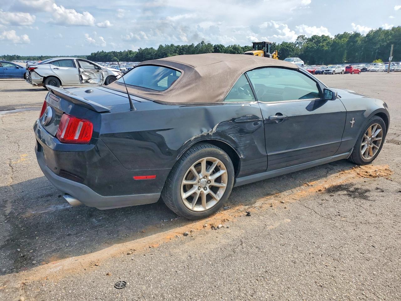 2011 Ford Mustang Black vin: 1ZVBP8EM9B5123930