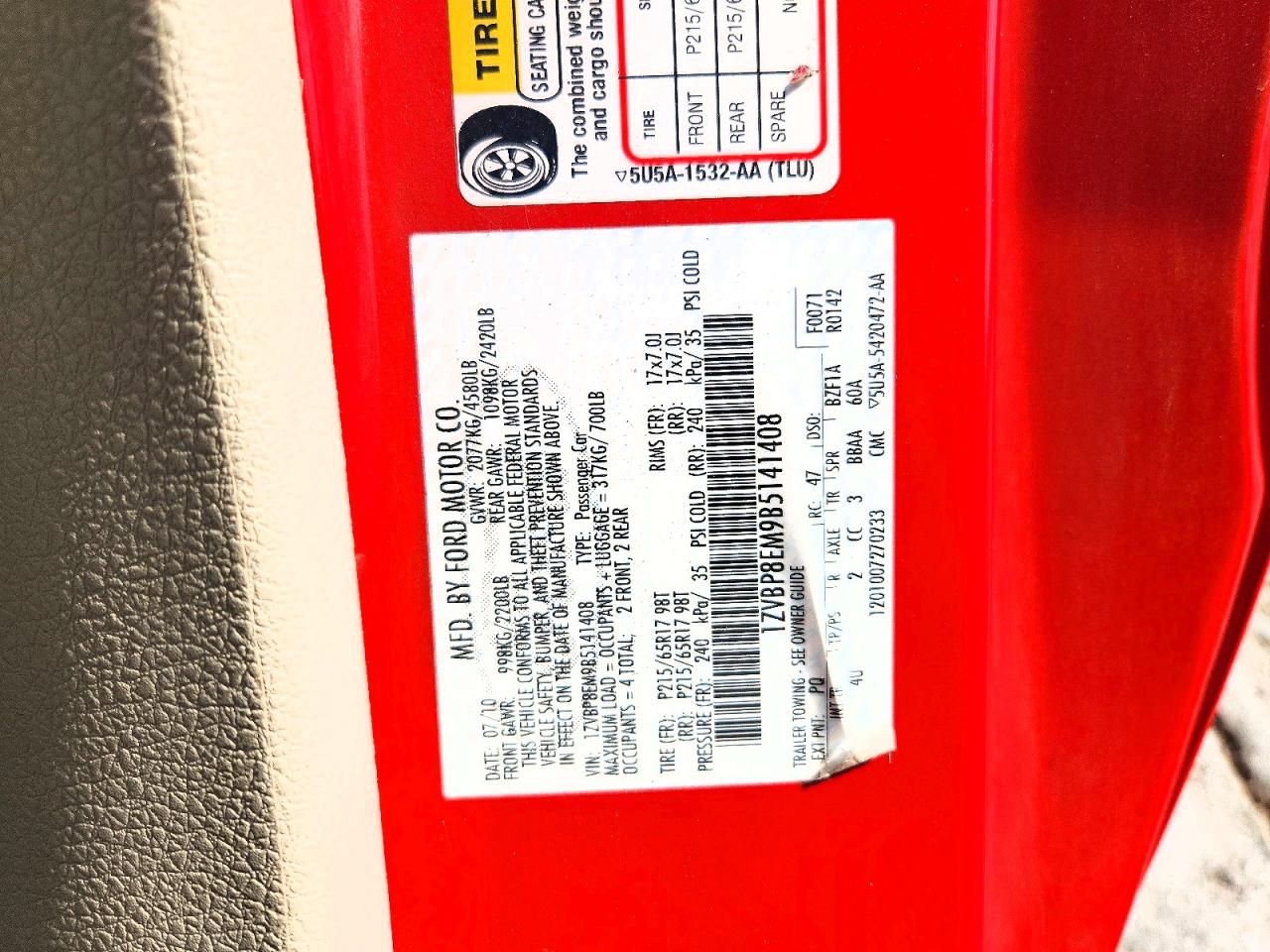 2011 Ford Mustang Red vin: 1ZVBP8EM9B5141408