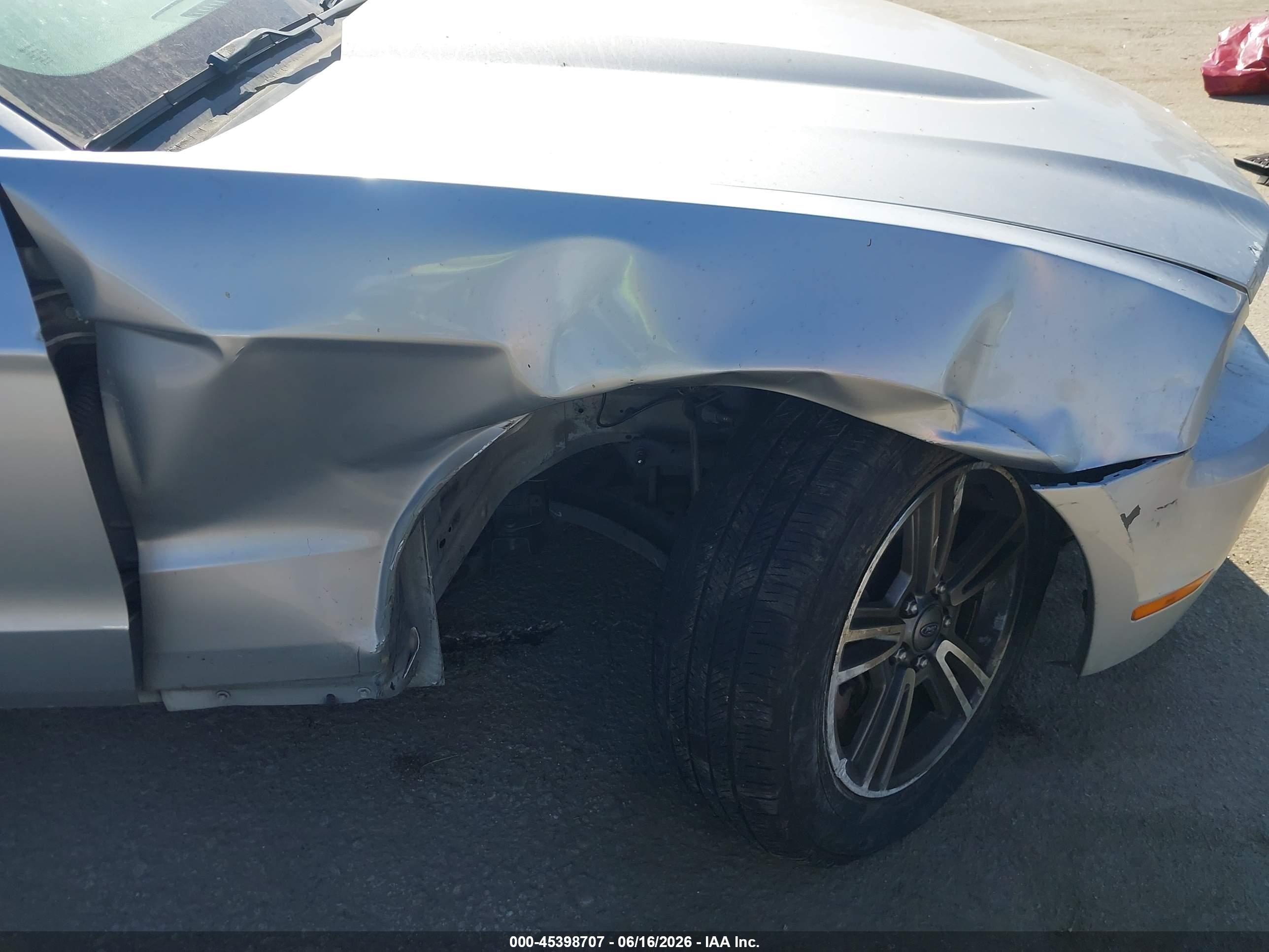 2012 Ford Mustang V6/v6 Premium Silver vin: 1ZVBP8EM9C5212754