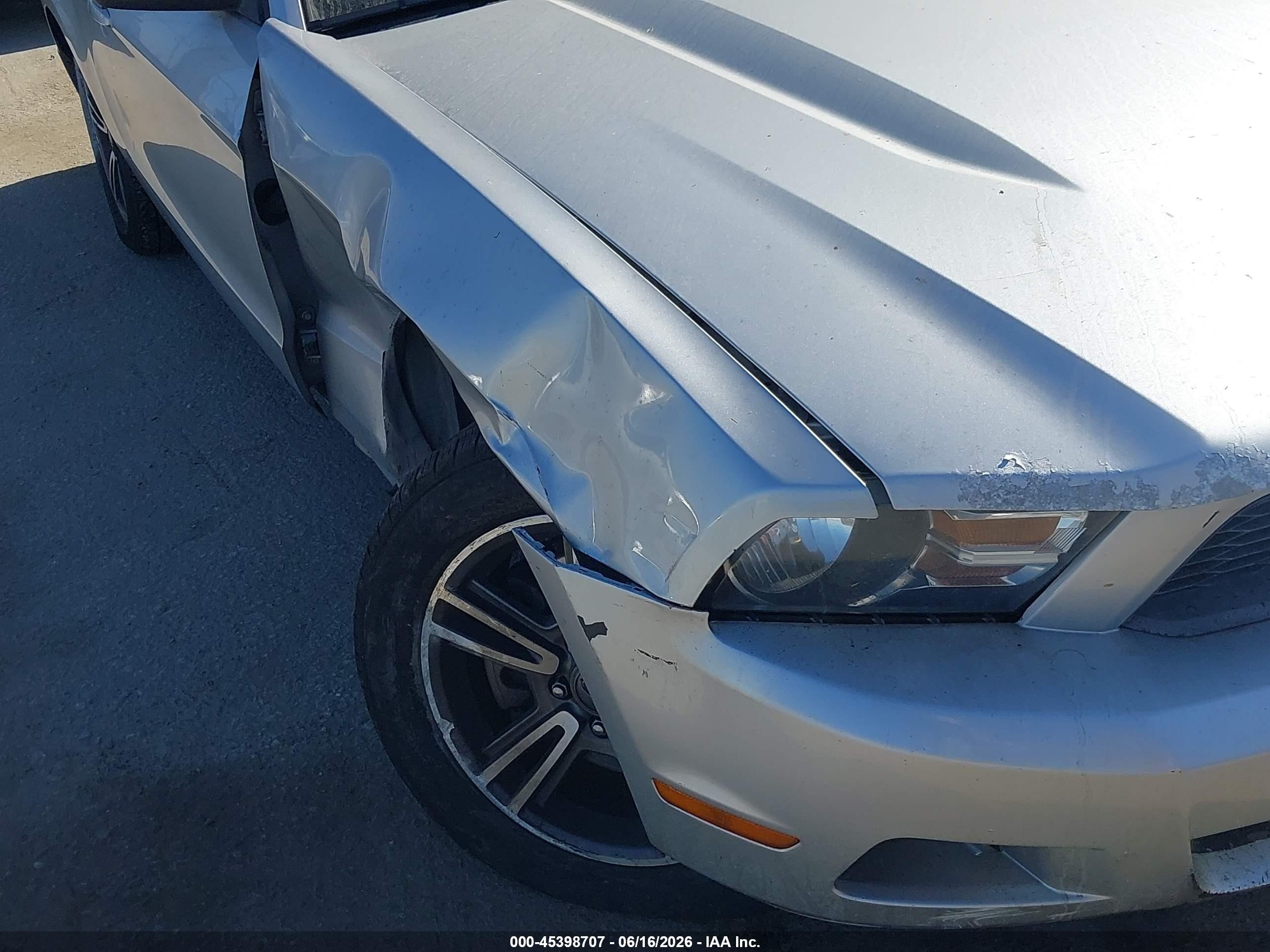 2012 Ford Mustang V6/v6 Premium Silver vin: 1ZVBP8EM9C5212754