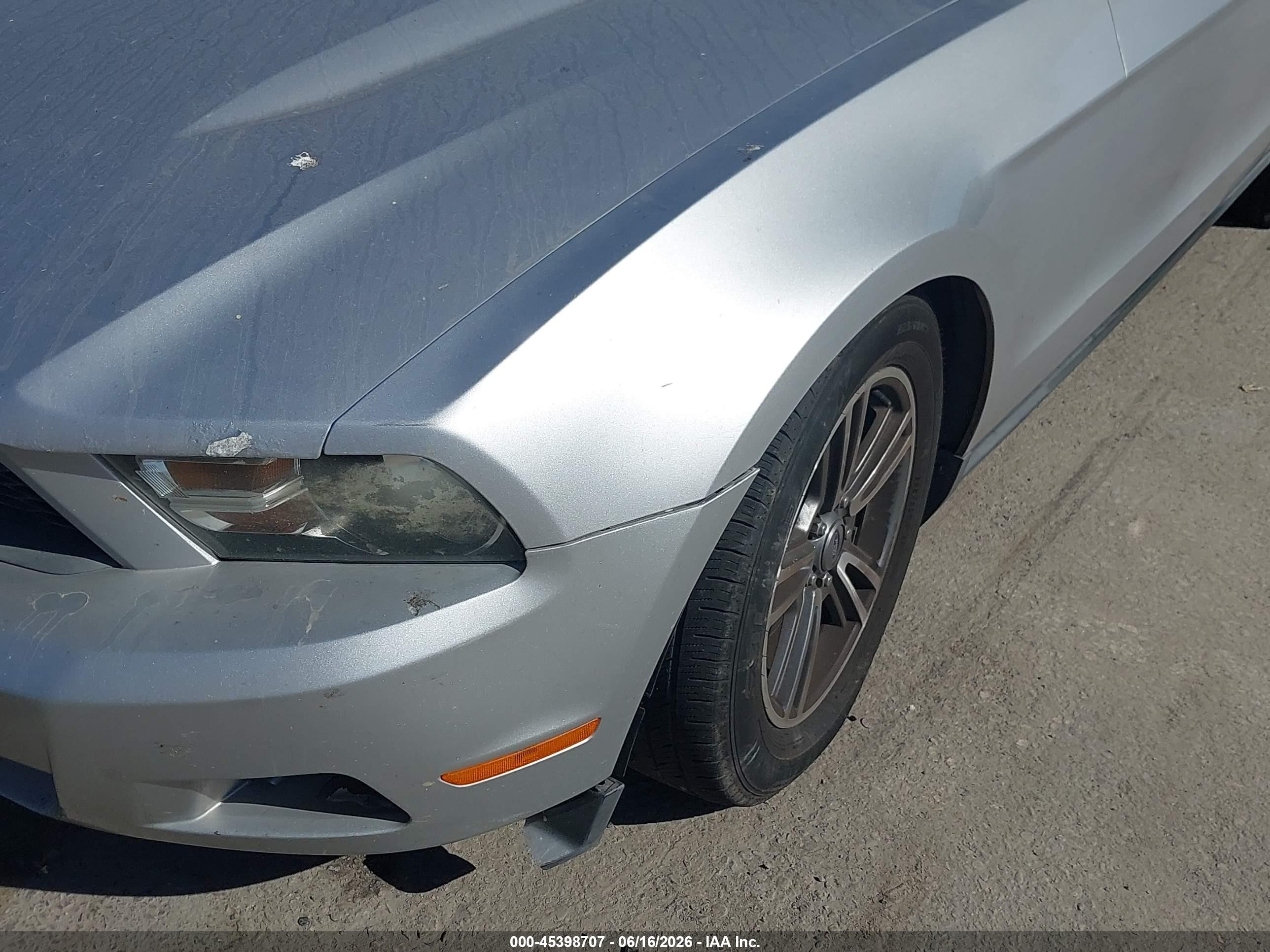 2012 Ford Mustang V6/v6 Premium Silver vin: 1ZVBP8EM9C5212754