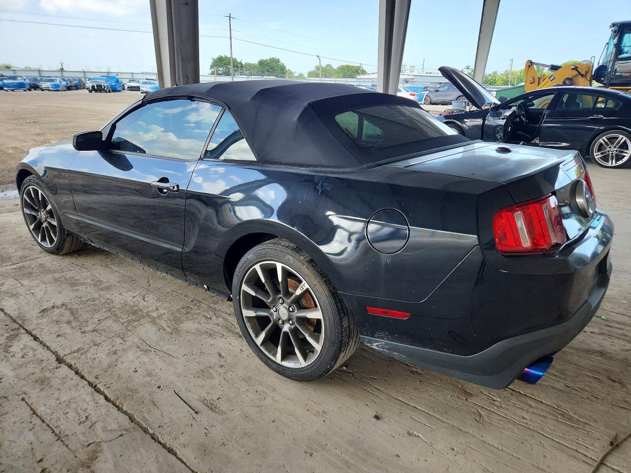 2012 Ford Mustang Black vin: 1ZVBP8EM9C5230624
