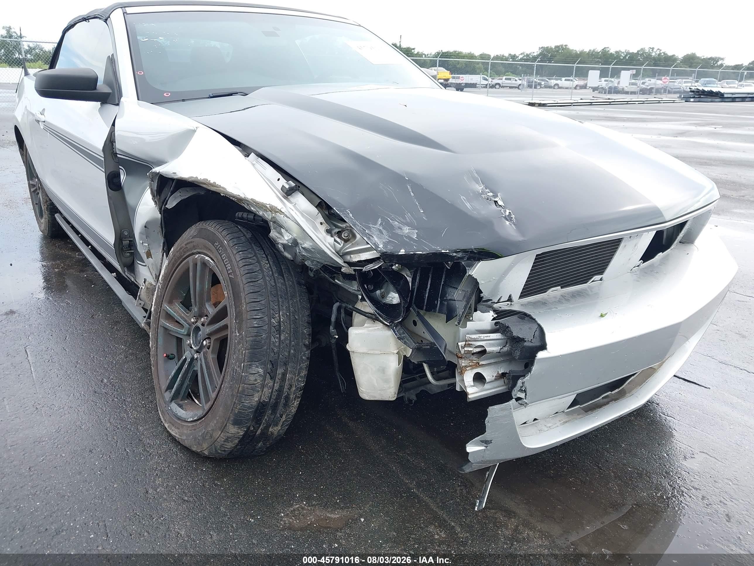 2012 Ford Mustang V6 Серебряный vin: 1ZVBP8EM9C5273201