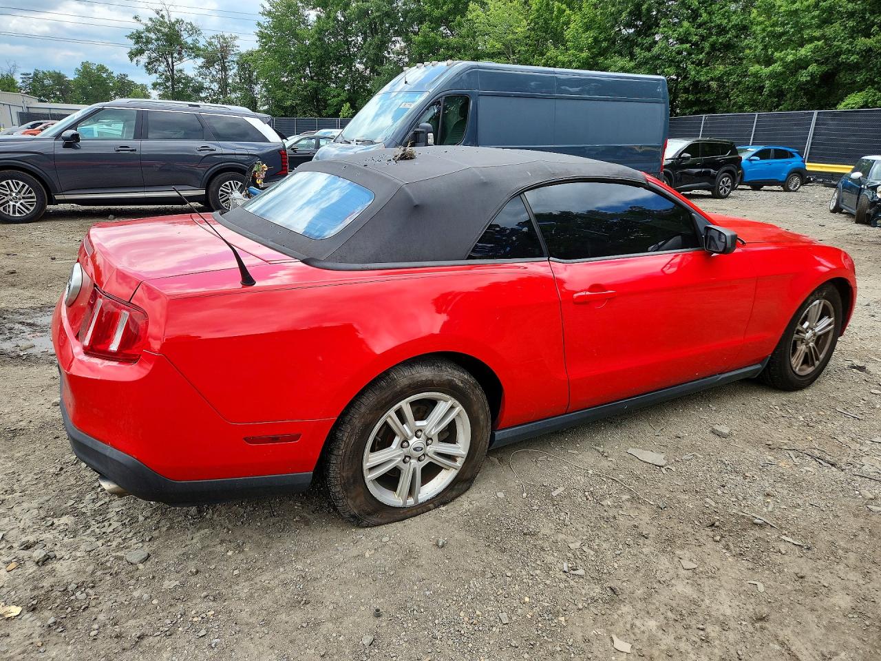 2012 Ford Mustang Красный vin: 1ZVBP8EM9C5273392