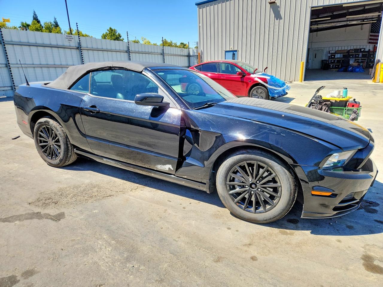 2013 Ford Mustang Черный vin: 1ZVBP8EM9D5211203