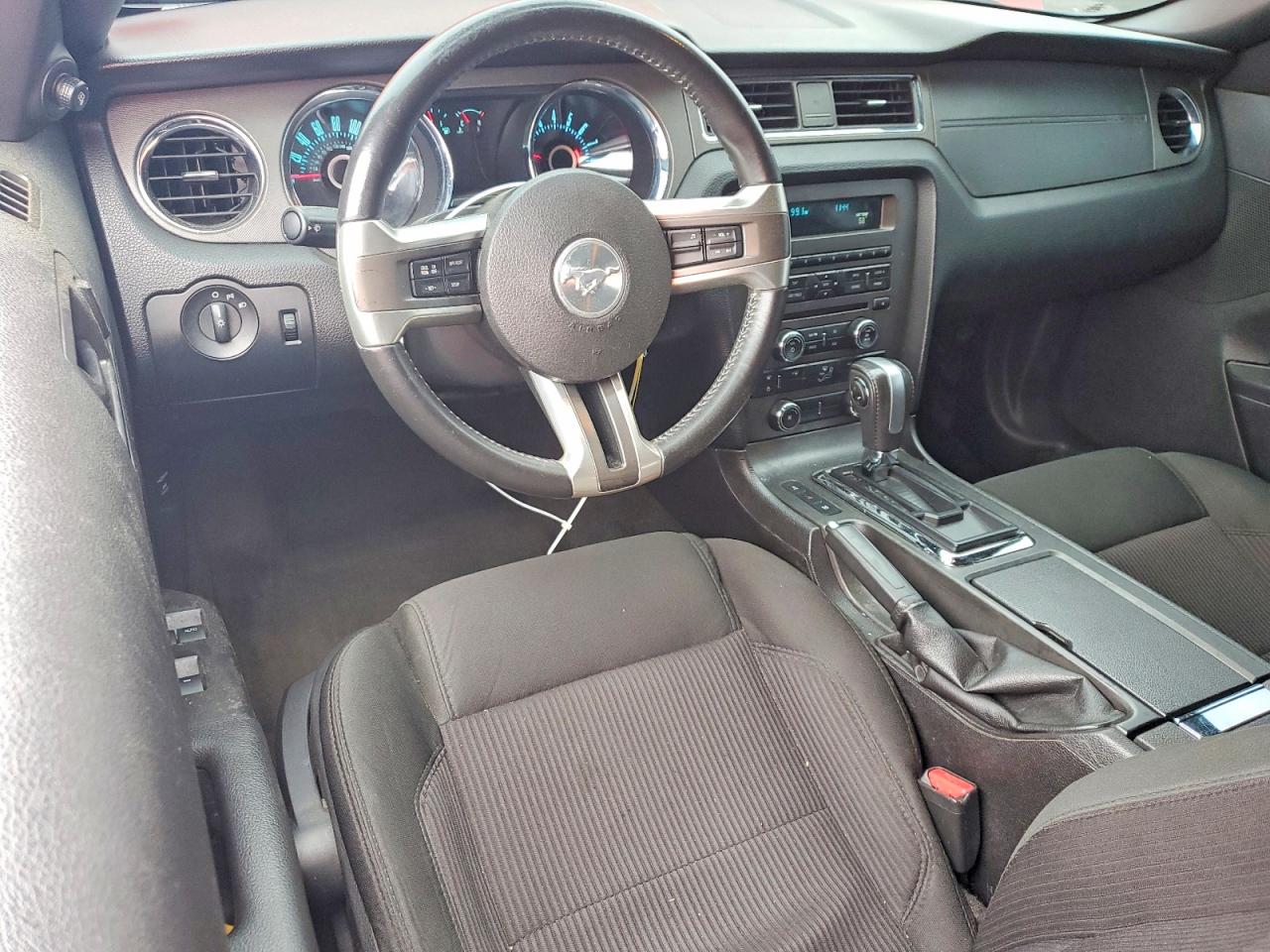 2013 Ford Mustang Red vin: 1ZVBP8EM9D5256500