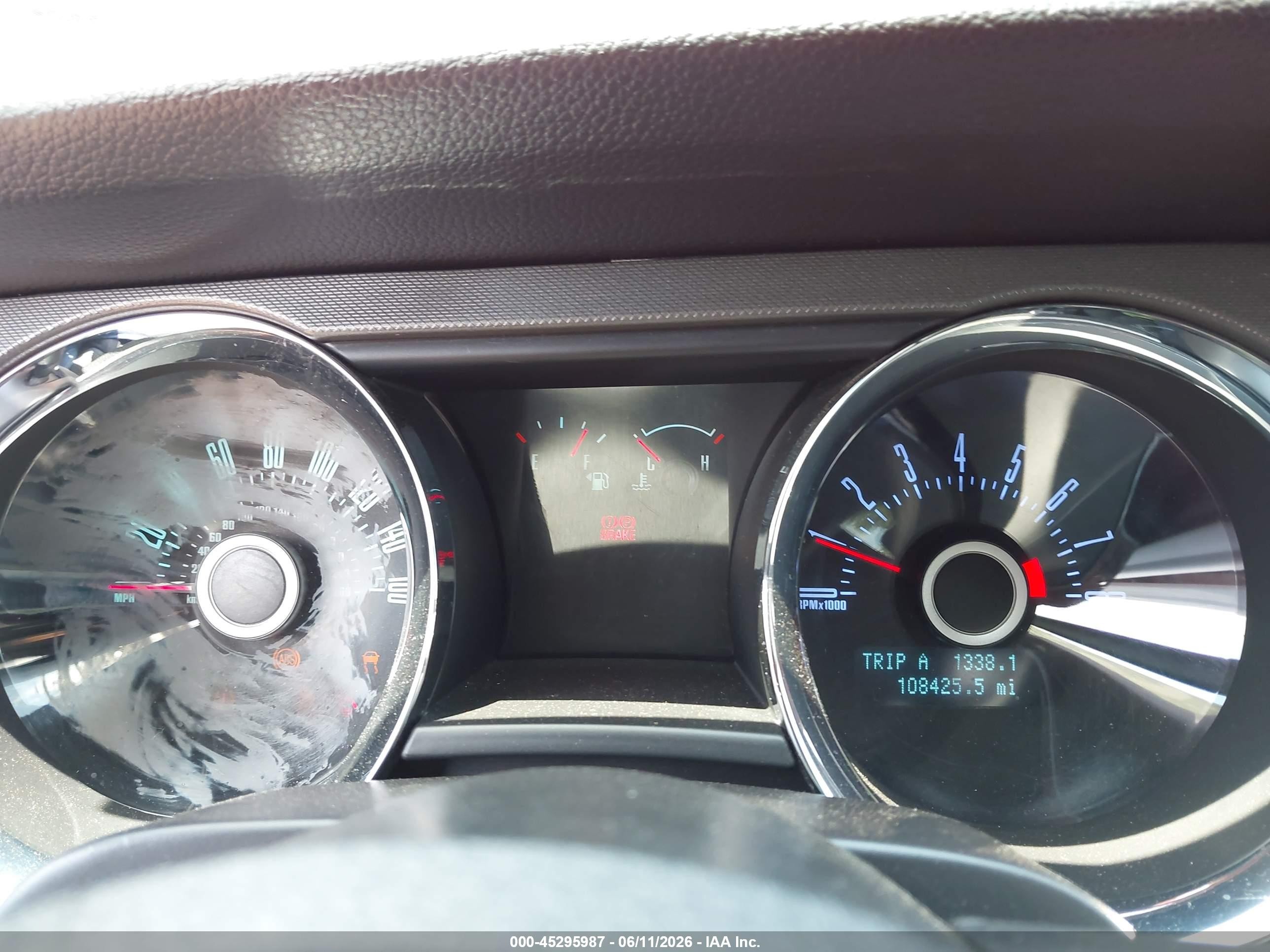2013 Ford Mustang V6 Красный vin: 1ZVBP8EM9D5258103