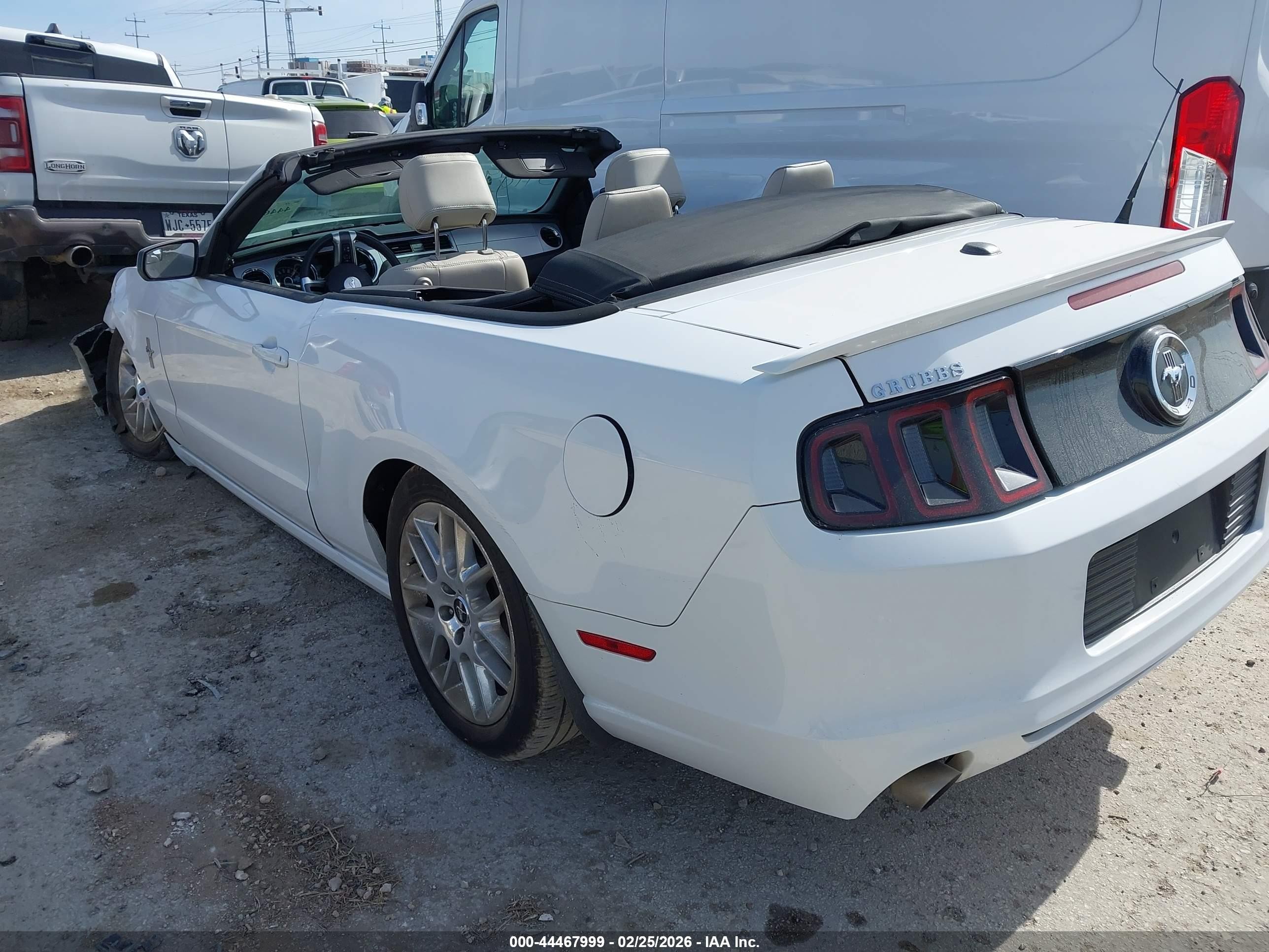 2014 Ford Mustang V6 Premium White vin: 1ZVBP8EM9E5296349