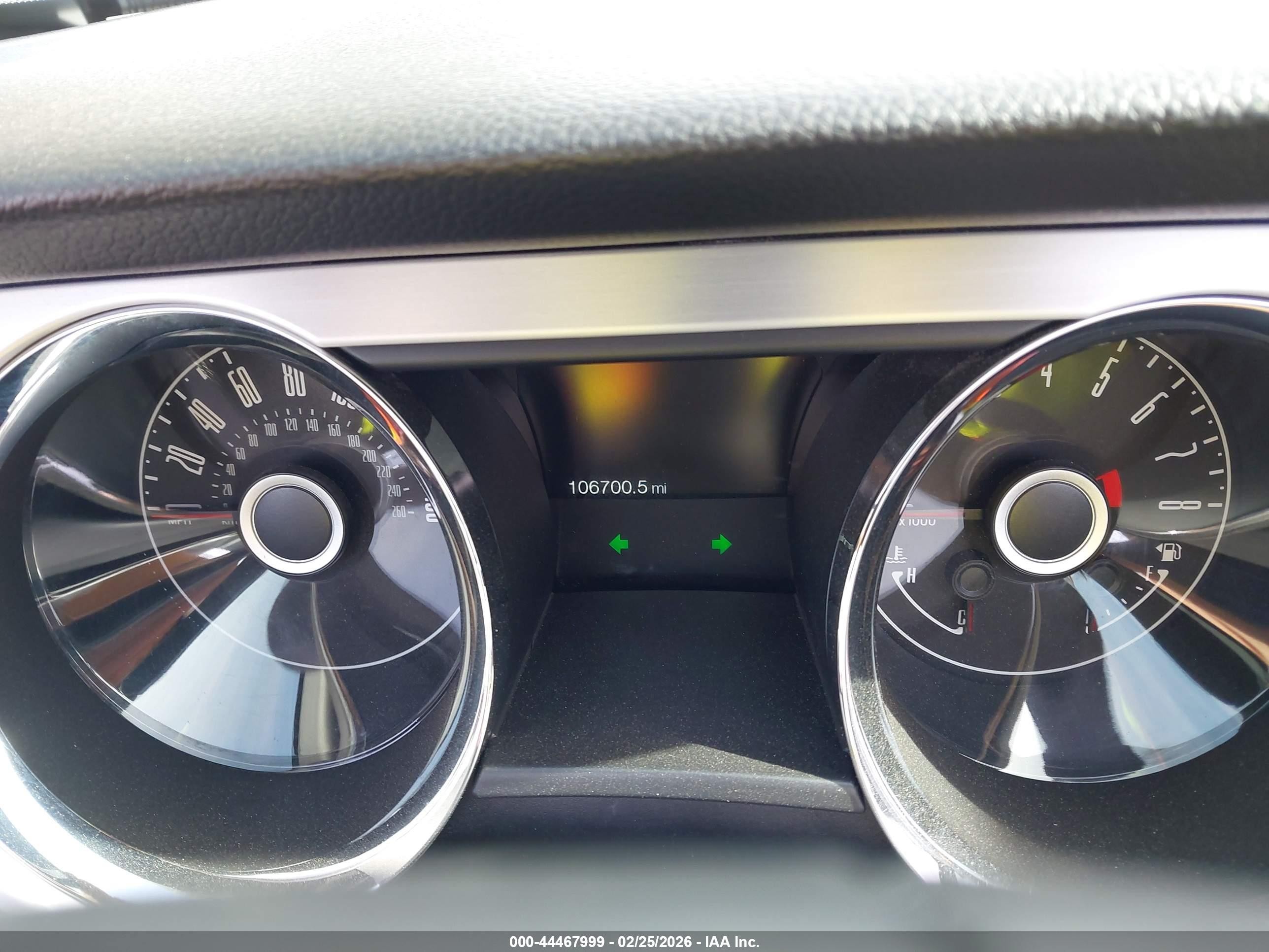 2014 Ford Mustang V6 Premium White vin: 1ZVBP8EM9E5296349