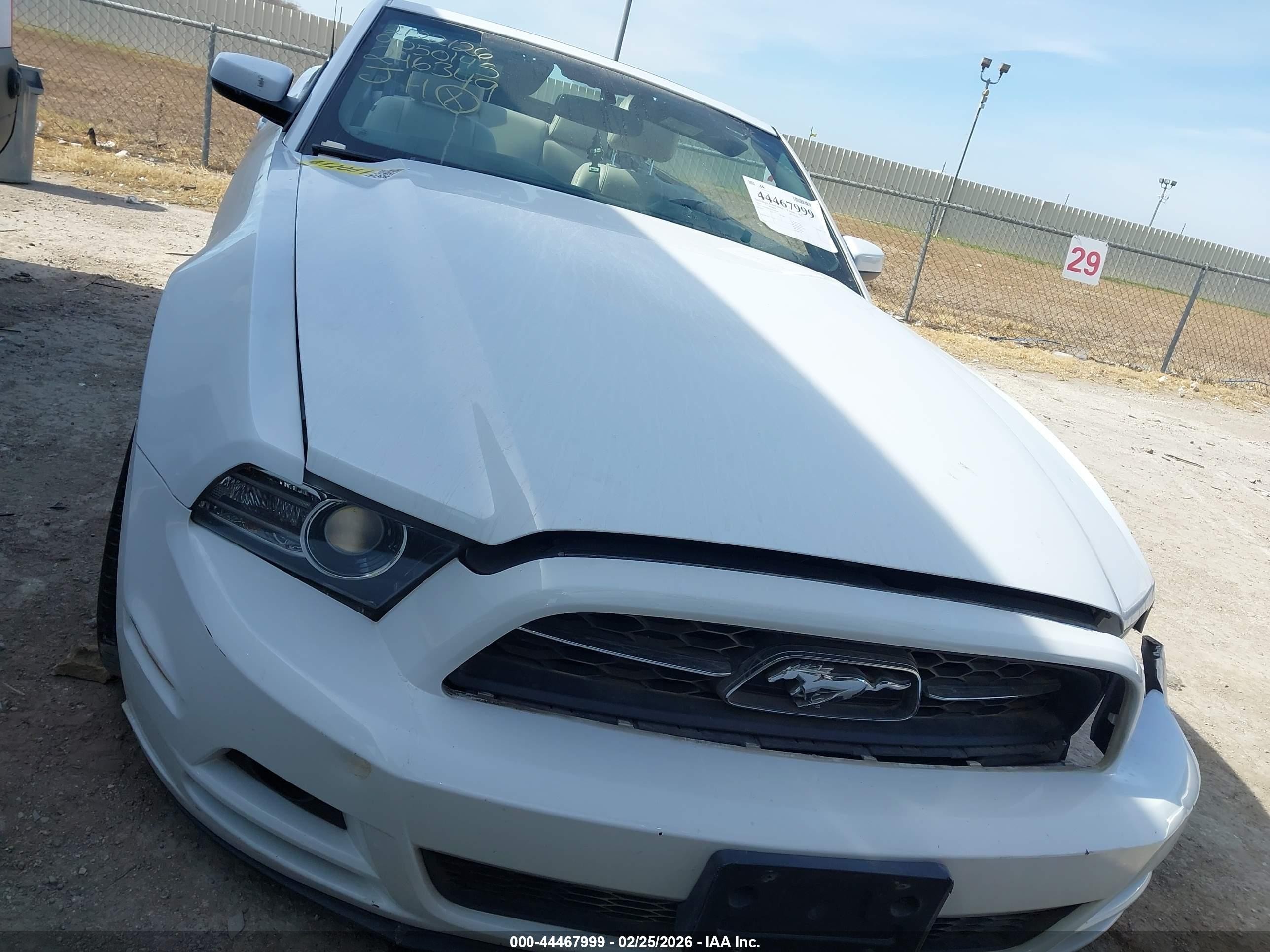 2014 Ford Mustang V6 Premium White vin: 1ZVBP8EM9E5296349