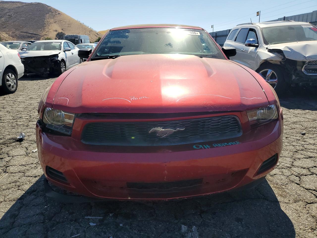 2011 Ford Mustang Red vin: 1ZVBP8EMXB5134368