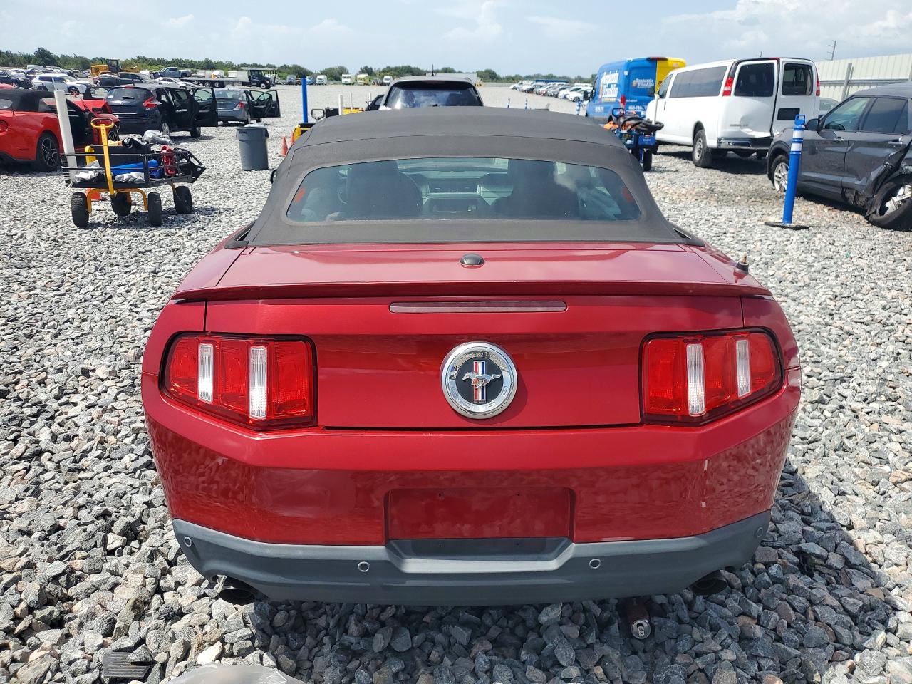 2012 Ford Mustang Red vin: 1ZVBP8EMXC5215775