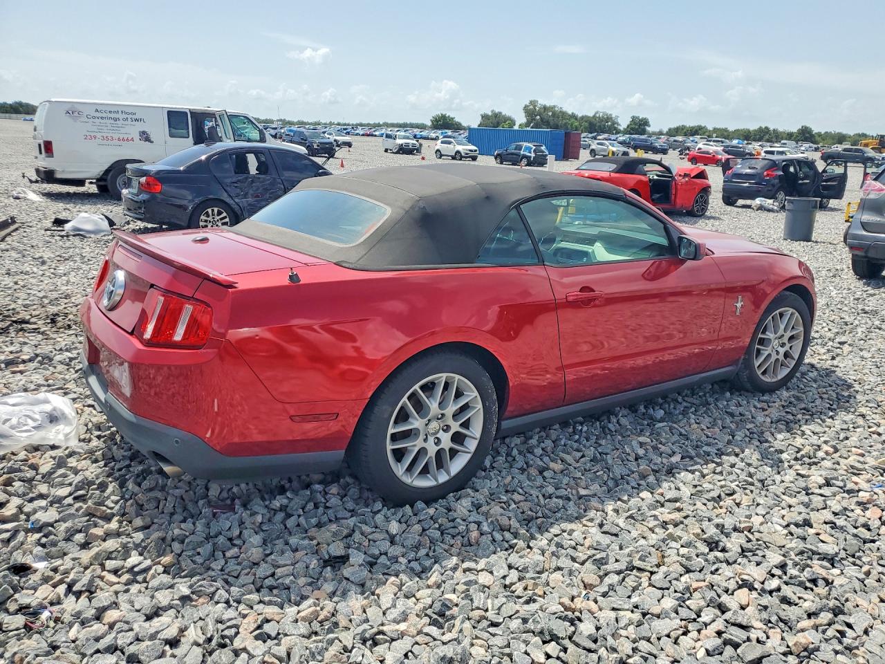 2012 Ford Mustang Red vin: 1ZVBP8EMXC5215775