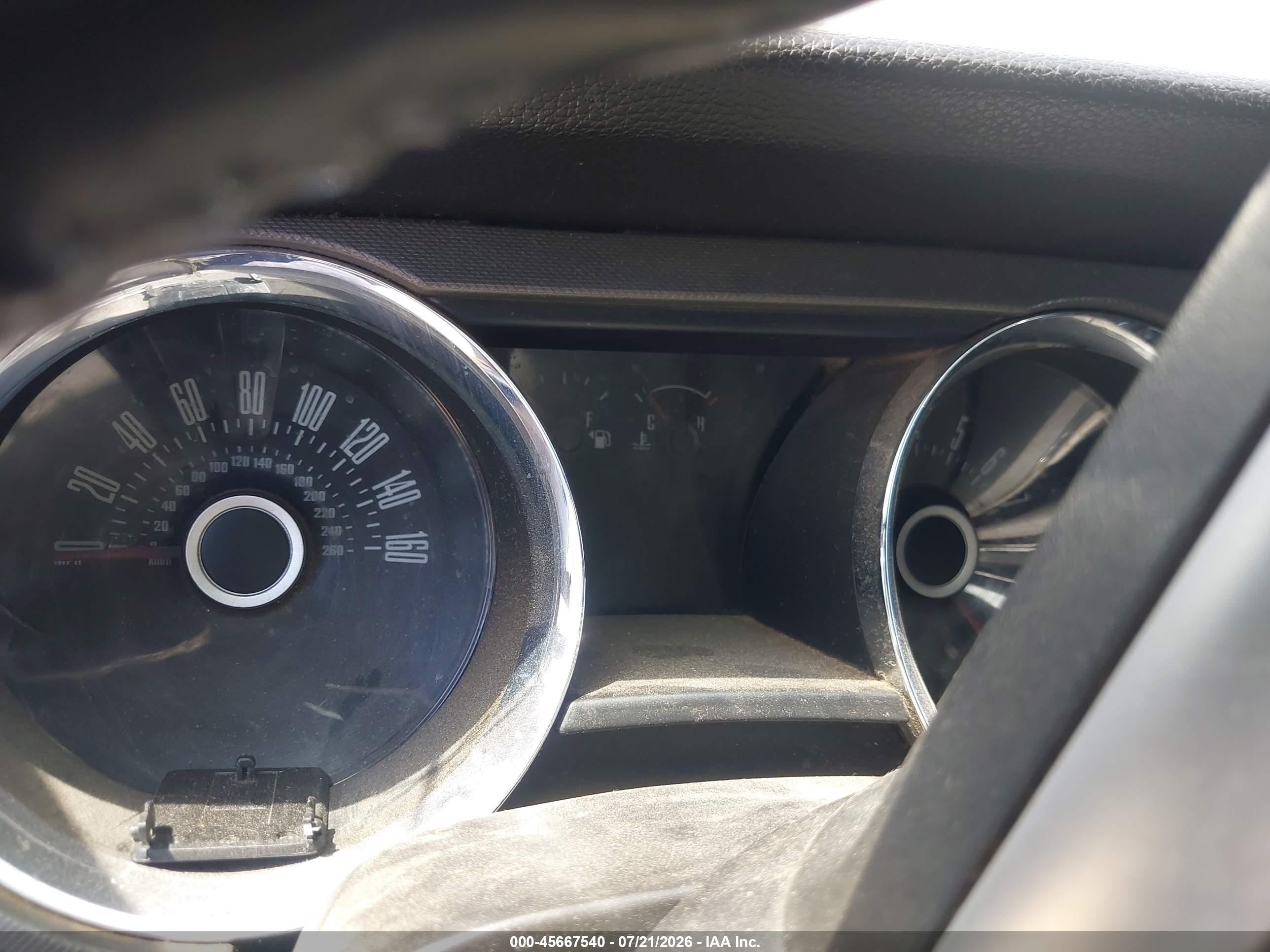 2013 Ford Mustang V6 White vin: 1ZVBP8EMXD5211338