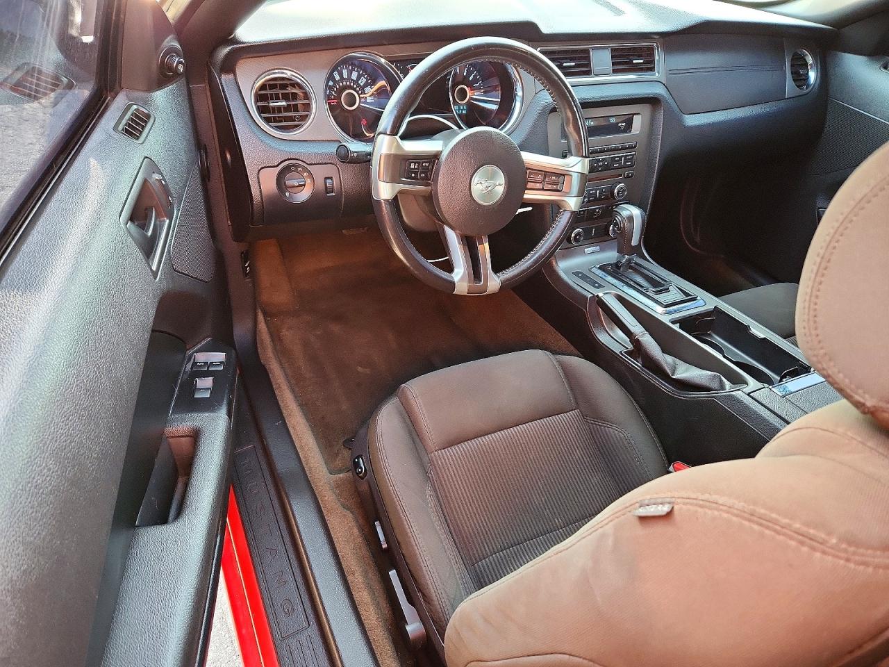 2014 Ford Mustang Красный vin: 1ZVBP8EMXE5211065
