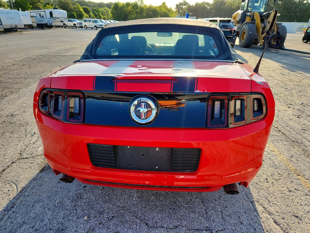2014 Ford Mustang Красный vin: 1ZVBP8EMXE5211065